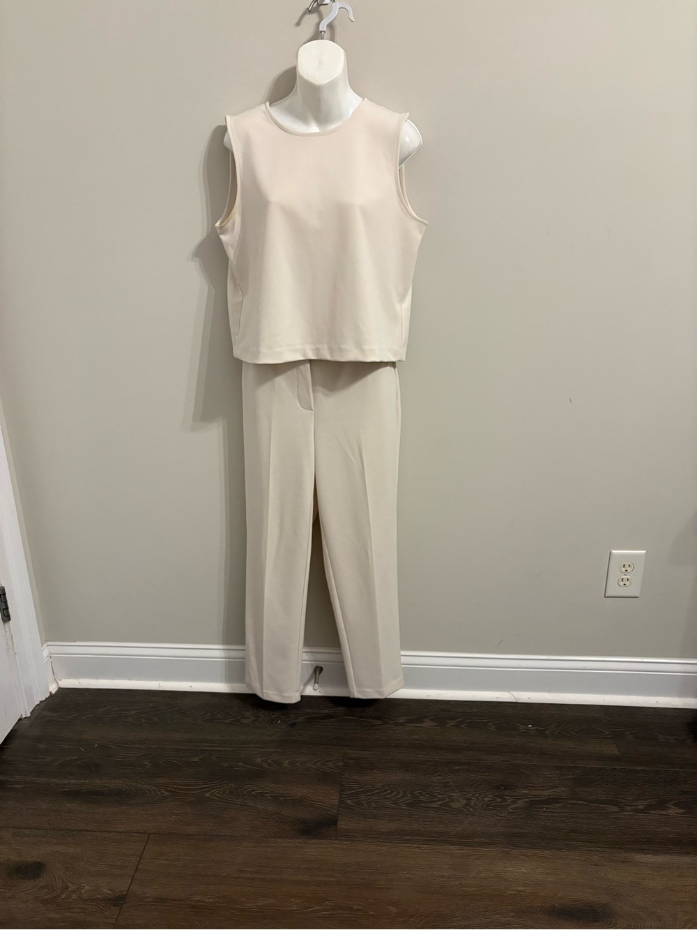 Jules & Leopold Cream Sleeveless Top and Straight-Leg Jumpsuit